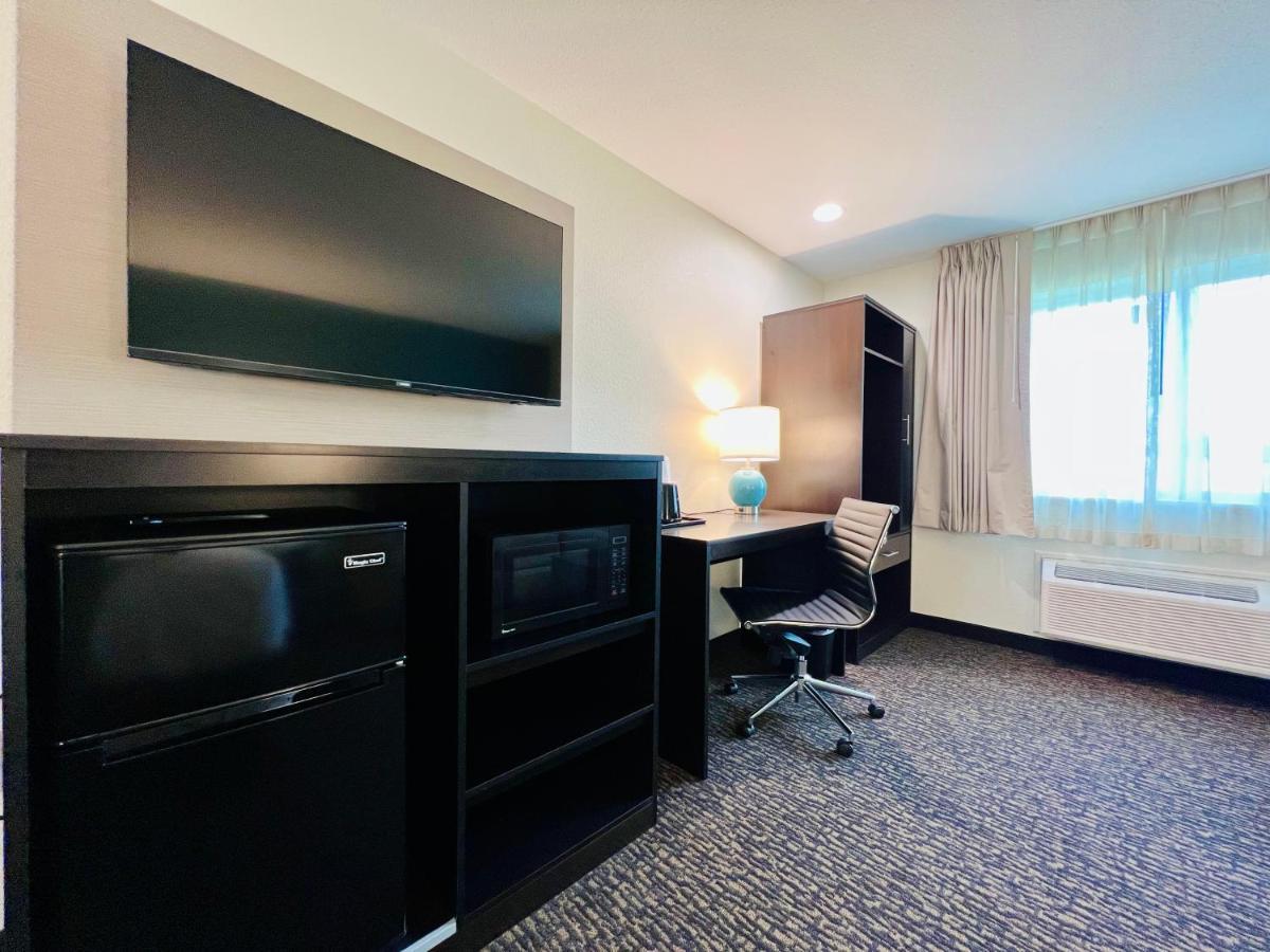 Sleep Inn & Suites วิสคอนซินเดลส์ ภายนอก รูปภาพ